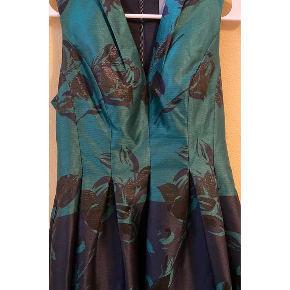 Vince Camuto teal and navy floral Dress - Picture 6 of 6